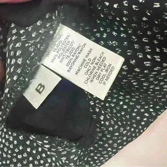 Loft sleeveless black top size petite small - Picture 3 of 5